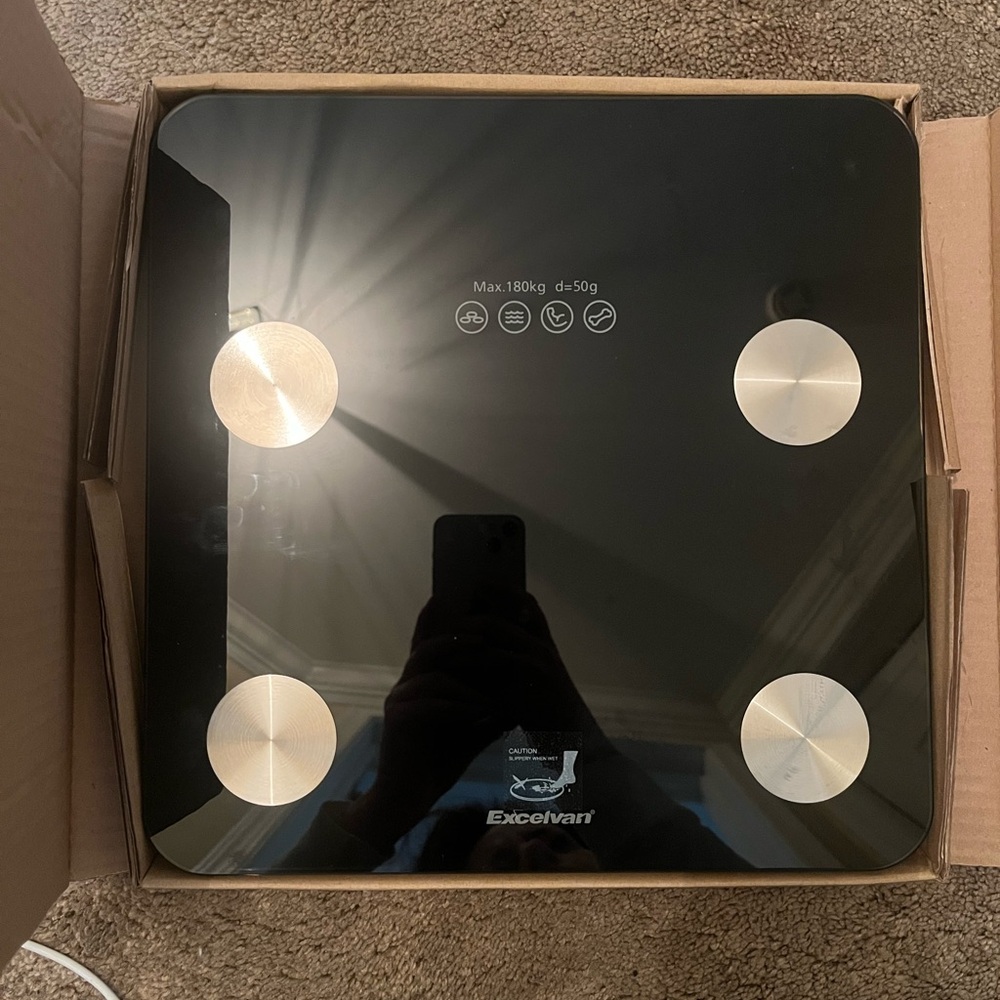 *BRAND NEW/ UNUSED* Excelvan Black Digital Bathroom Scale w| Bluetooth Function
